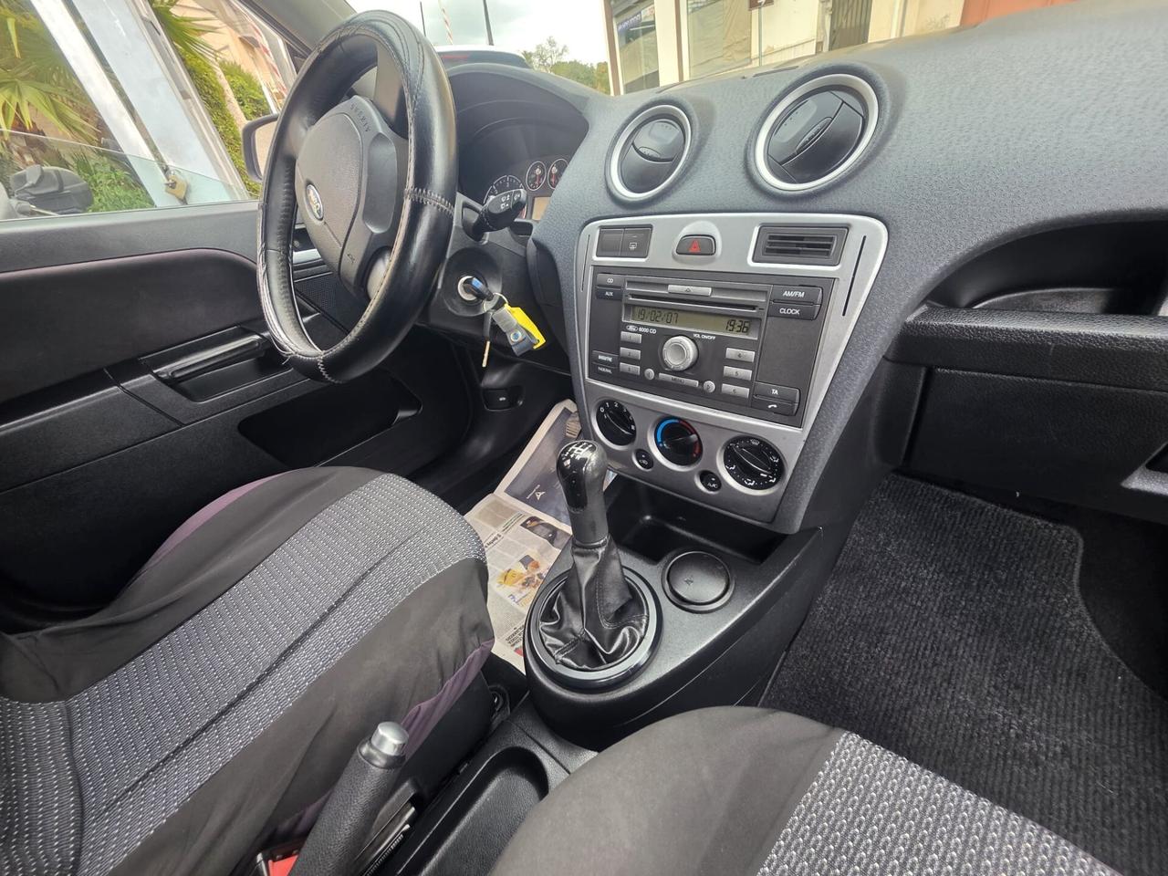Ford Fusion 1.4 TDCi 5p. Collection