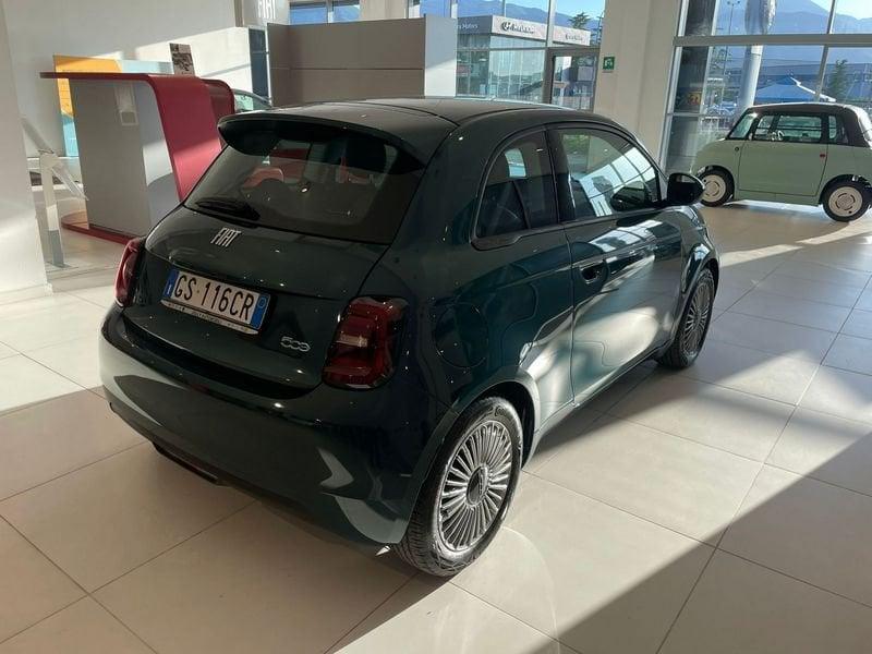 FIAT 500e LA NUOVA 500 Nuova 500 Hatchback My23 La Nuova 500 - 320 Berlina