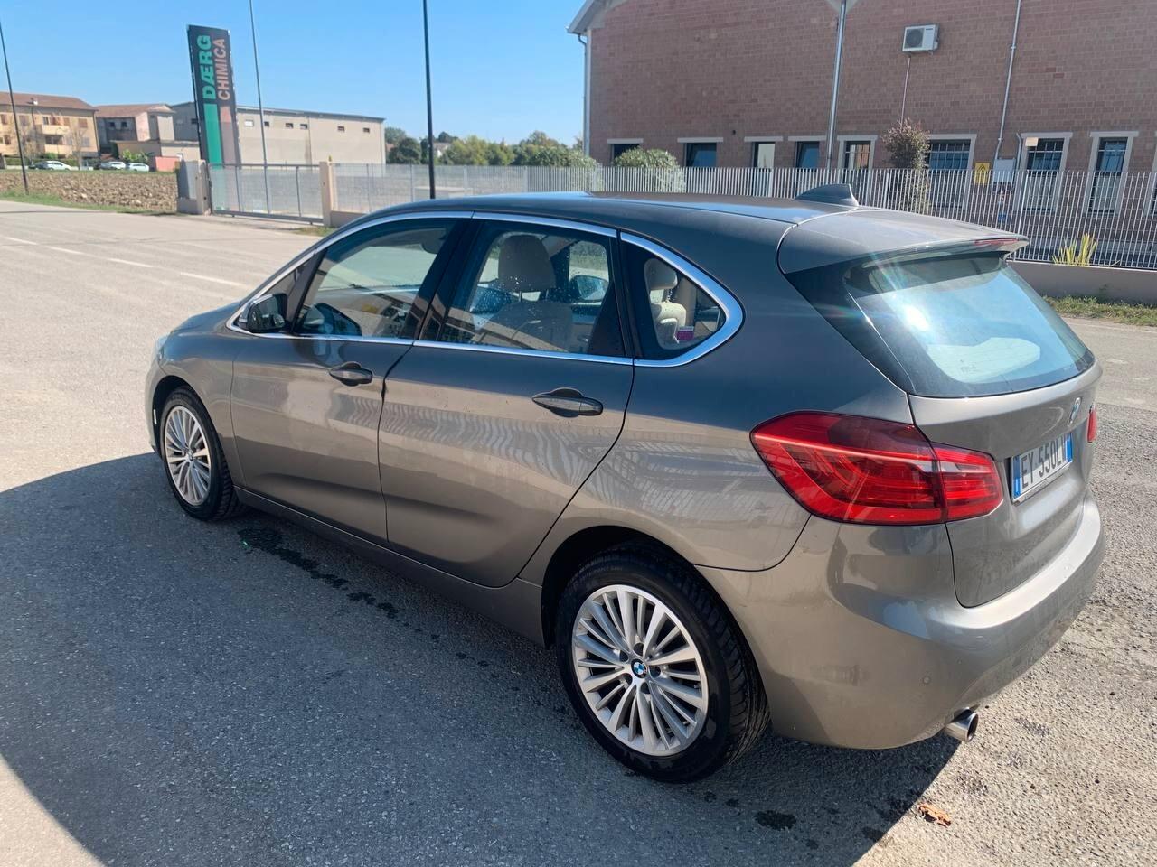 Bmw 2er Active Tourer 218d Advantage