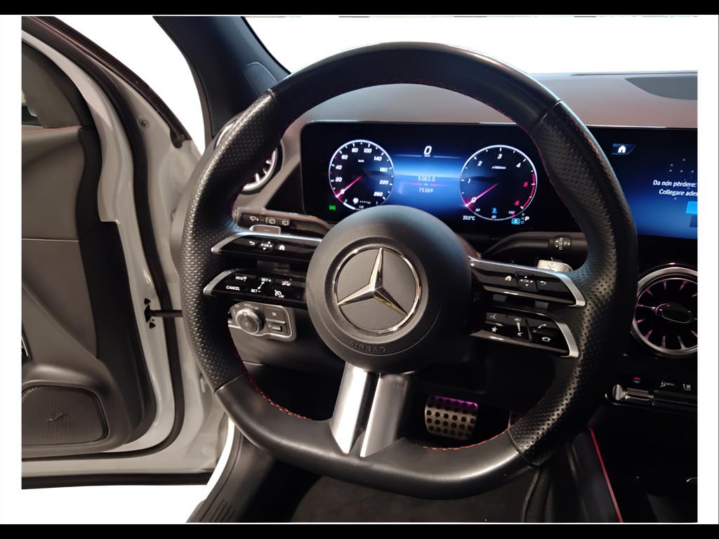 Mercedes-Benz GLA-H247 2023 - GLA 200 d AMG Line Premium auto