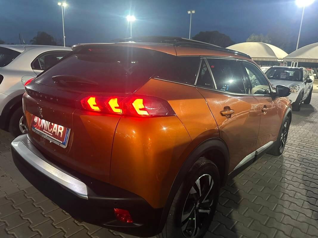 Peugeot 2008 1.5 bluehdi Allure Navi Pack s&s 100cv