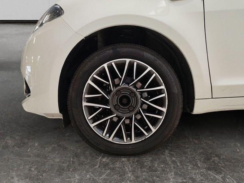 Lancia Ypsilon 1.2 Gold 69cv