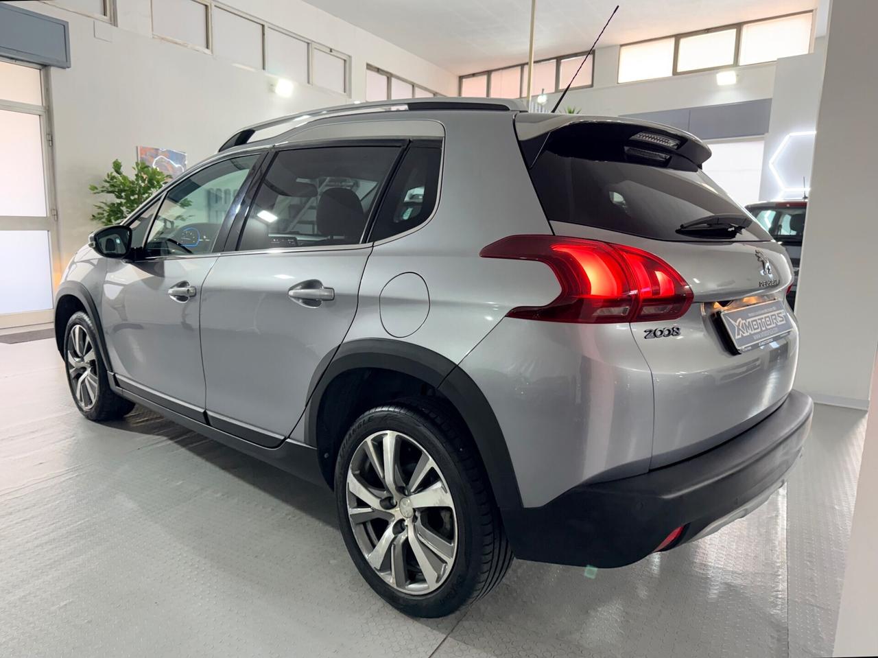 Peugeot 2008 BlueHDi 100 cv Allure