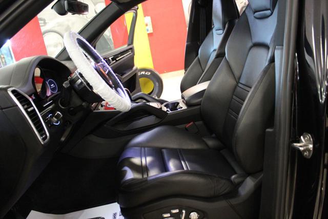 PORSCHE Cayenne Coupé 3.0 V6 340 CV APPROVED !! FULL+PANORAMA !!!