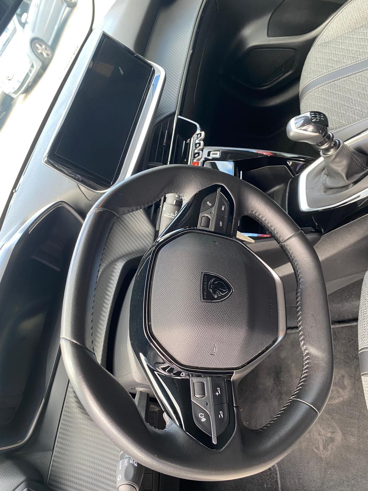 Peugeot 208 PureTech 100 Stop&Start 5 porte Allure