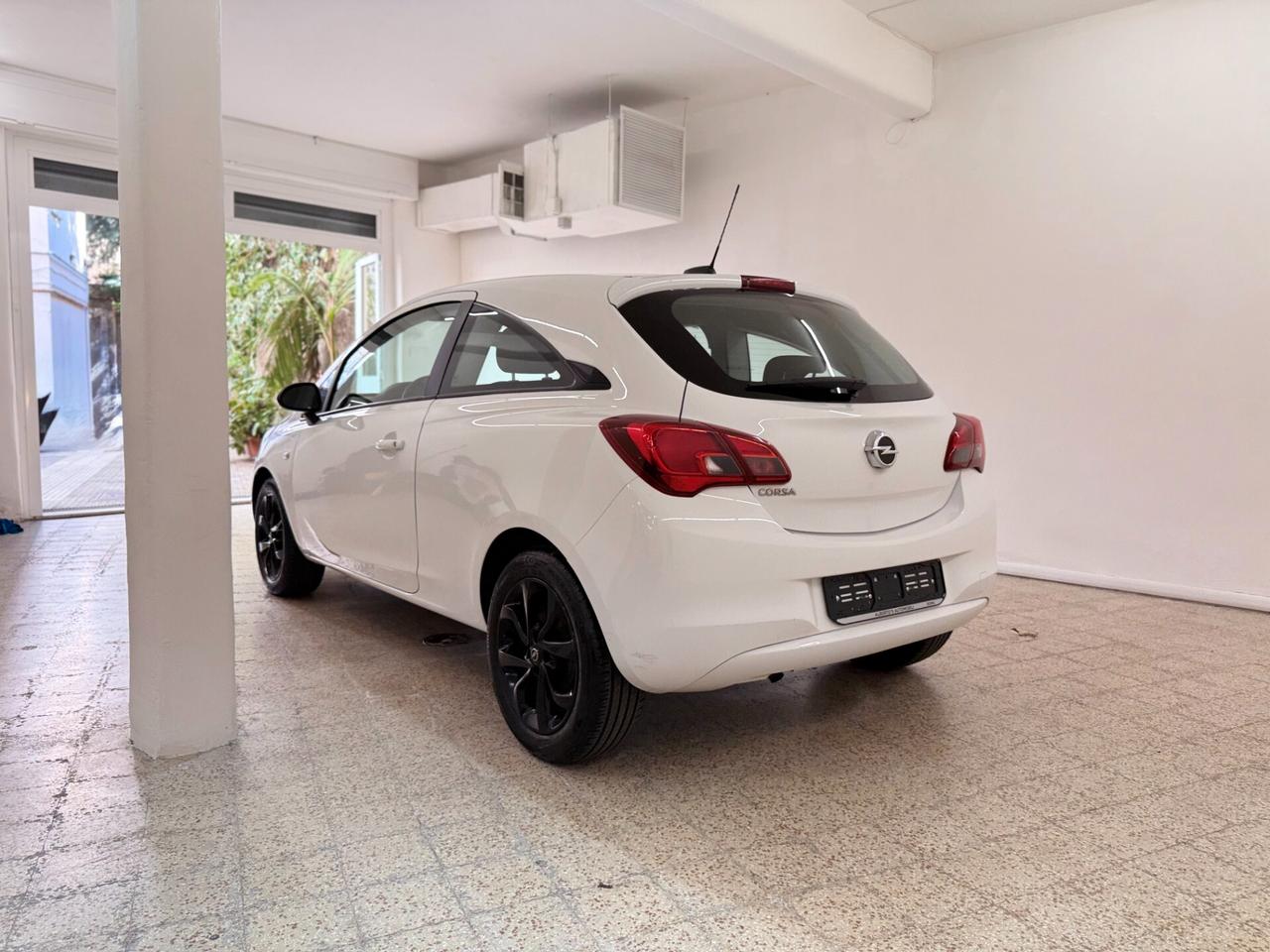 Opel Corsa 1.2 Edition Unipro Neopatentati