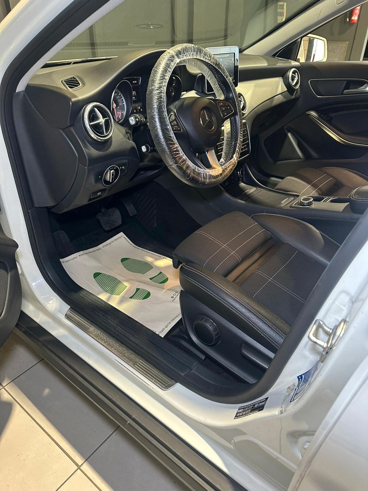 Mercedes-benz GLA 180 d Business