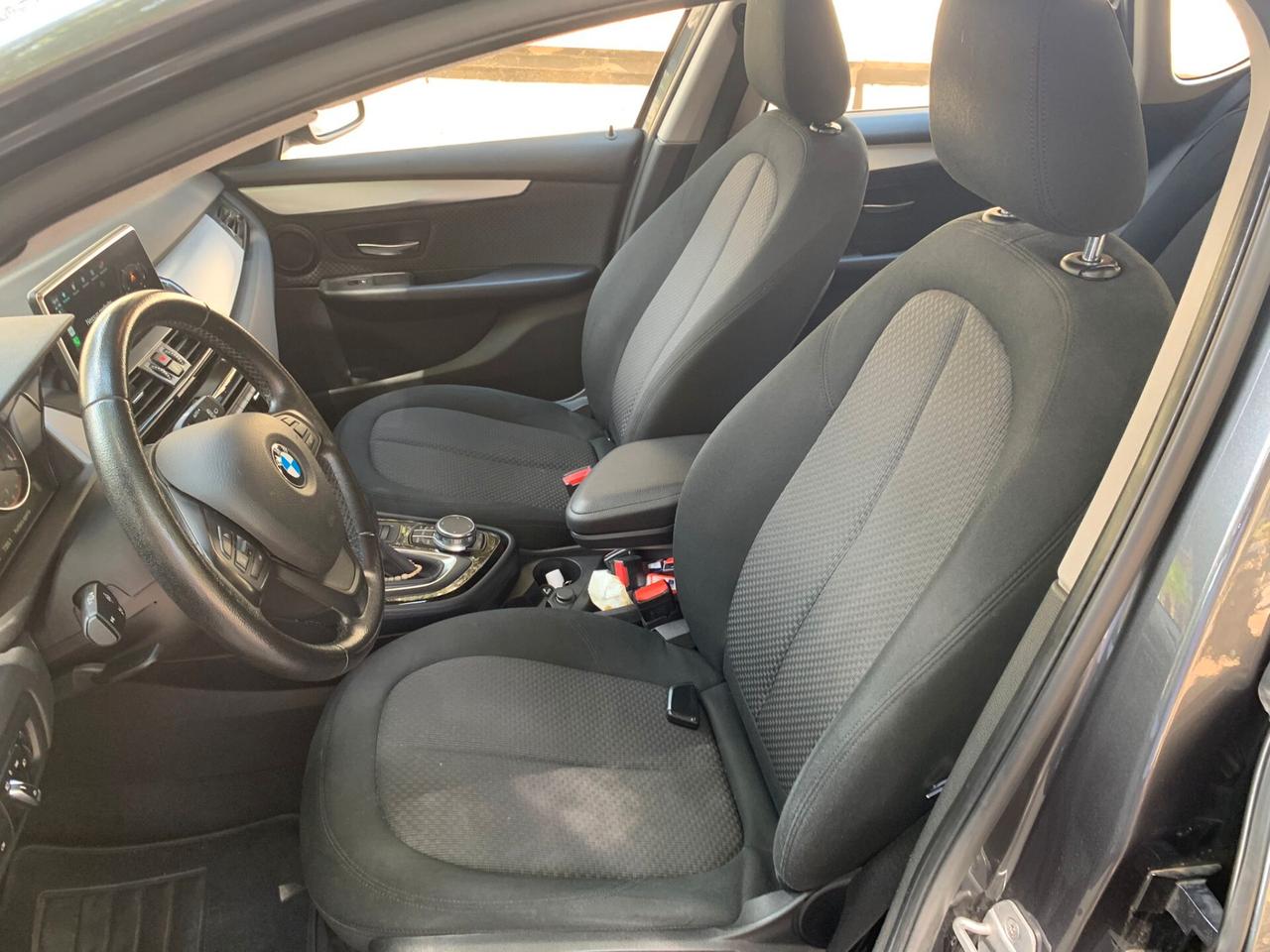 Bmw 2er Active Tourer 218d Advantage