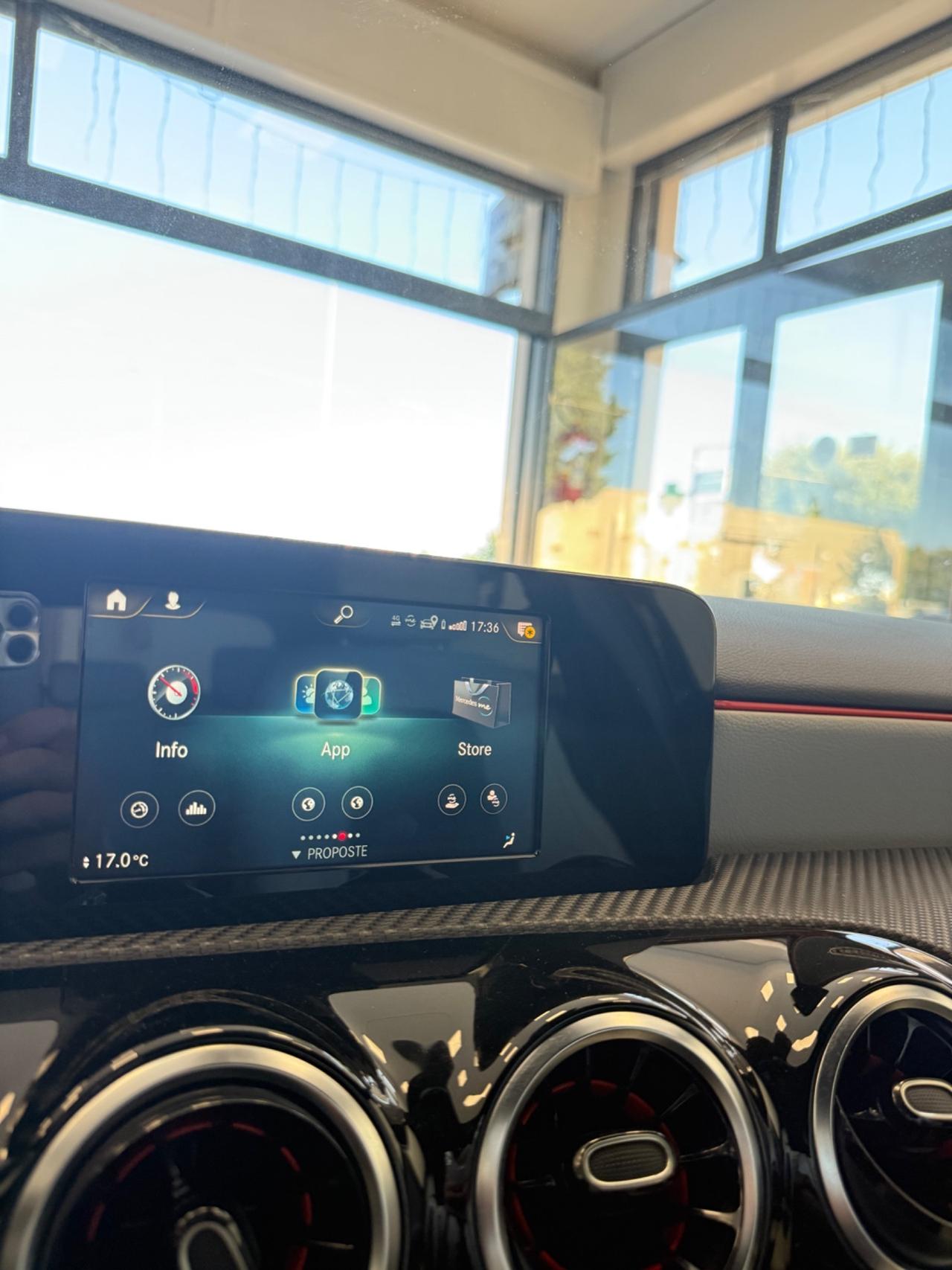 Mercedes-benz A 180 NAVI,TELECAMERA,APPLE CARPLAY,INTERNI PARZIALI IN PELLE,SCHERMO INTERAMENTE DIGITALE