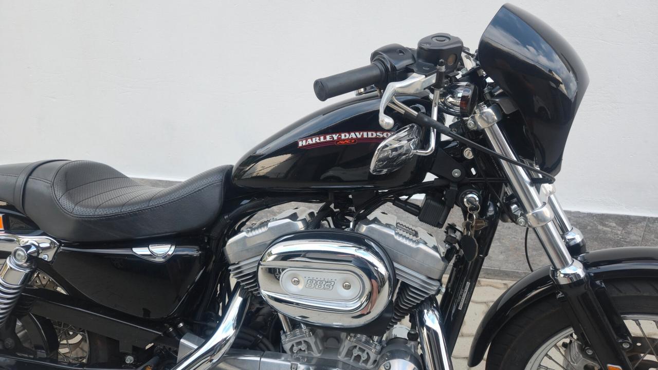 Harley-davidson 883 Sportster Custom