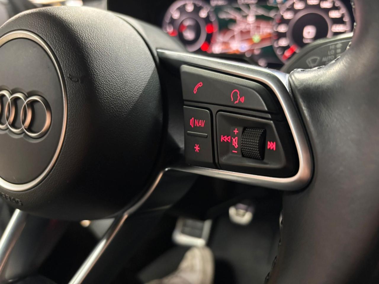 Audi TT Roadster 2.0 TDI ultra S line