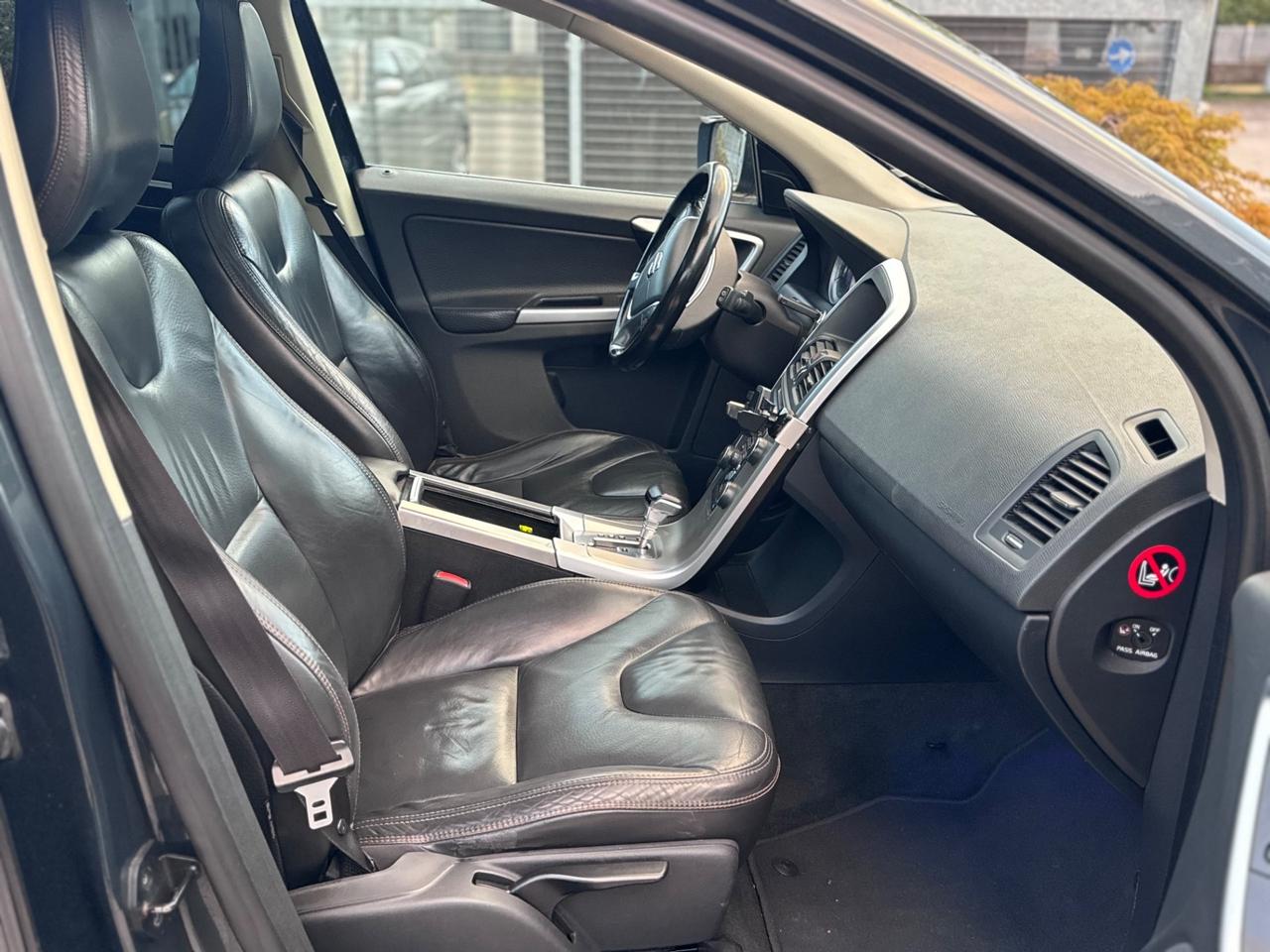 Volvo XC60 AWD 2.4 Diesel 205cv STRA FULL 2011