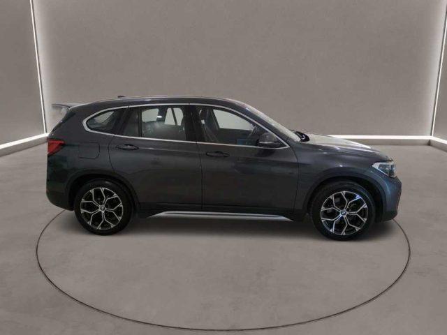 BMW X1 (F48) - xDrive18d xLine Plus
