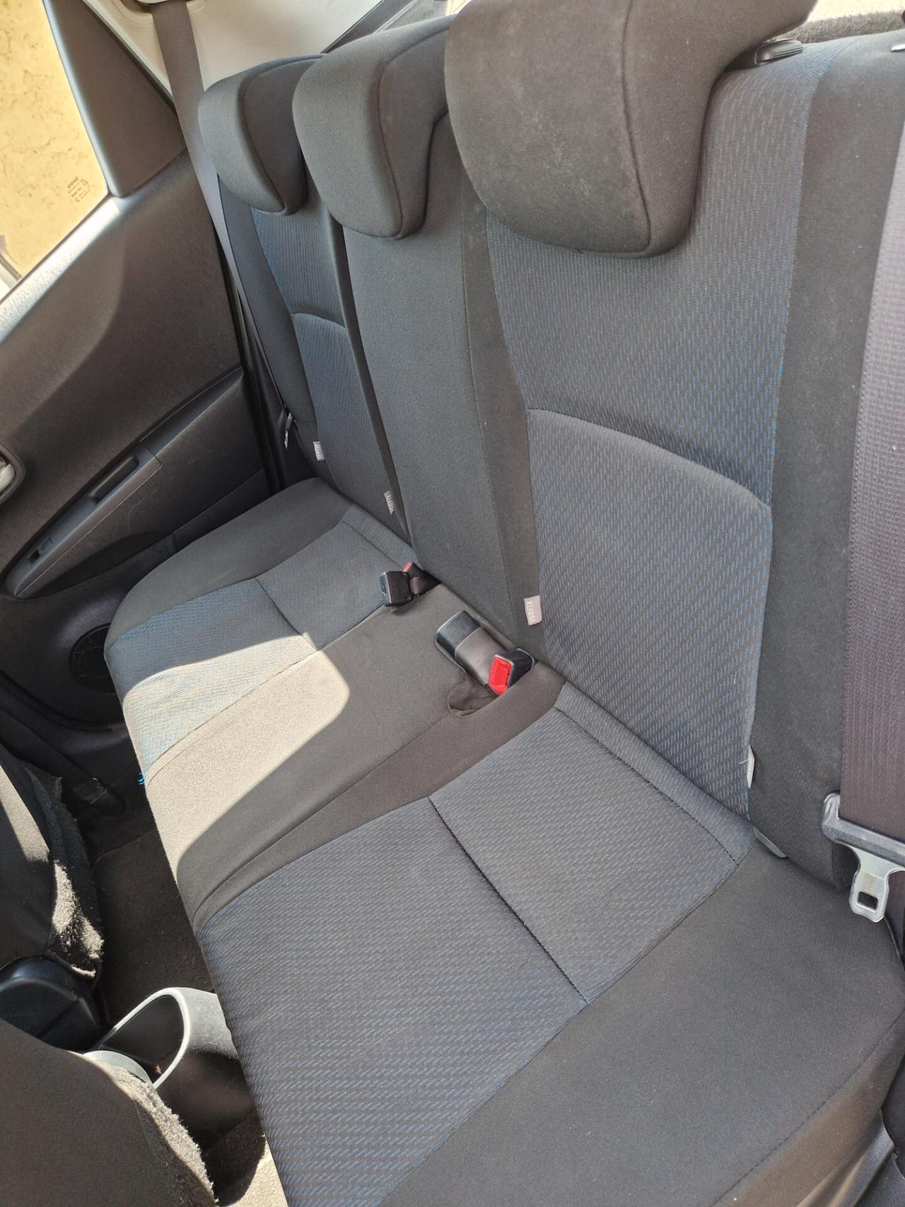 Toyota Yaris 1.5 Hybrid 5 porte Lounge NEOPATENTATI