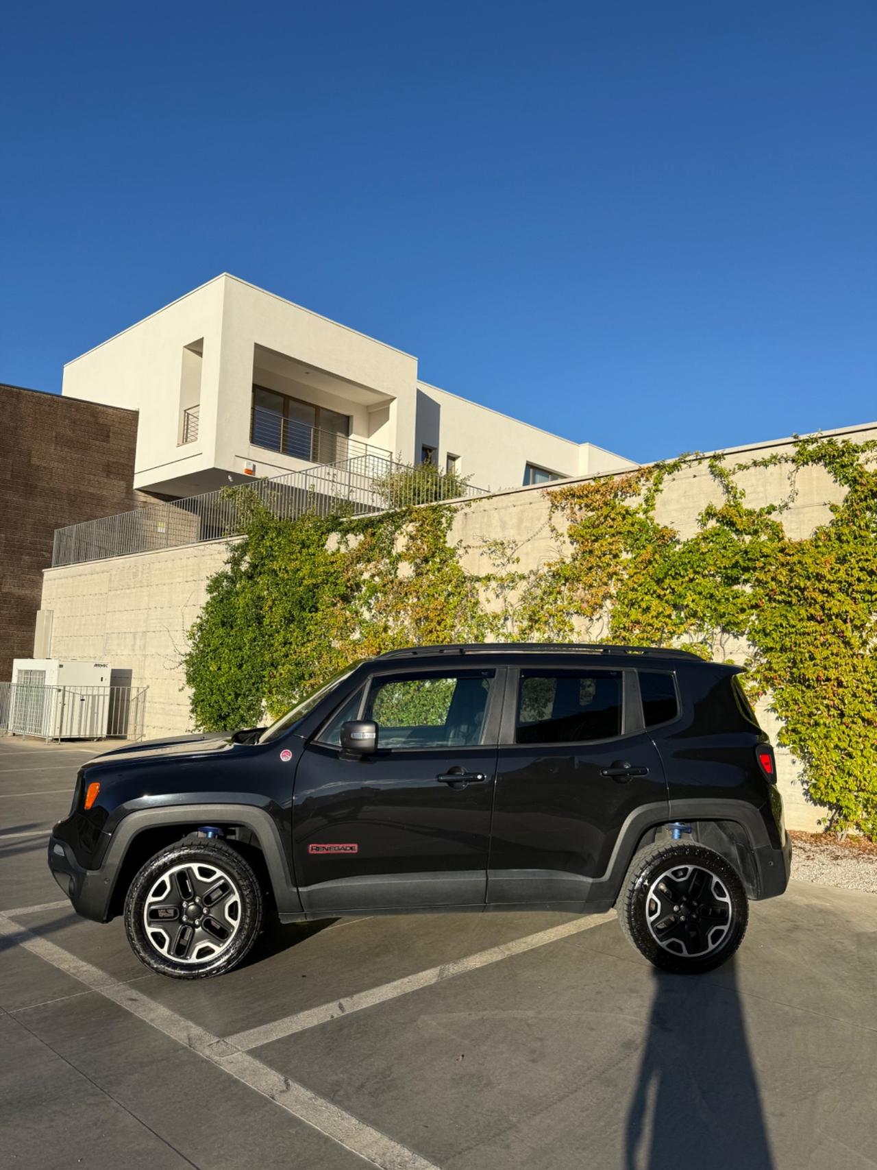 Jeep Renegade 2.0 Mjt 170CV 4WD Active Drive Low Trailhawk