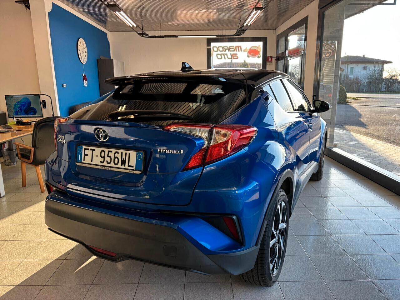 Toyota C-HR 1.8 Ibrida Cambio Automatico Neopatentati