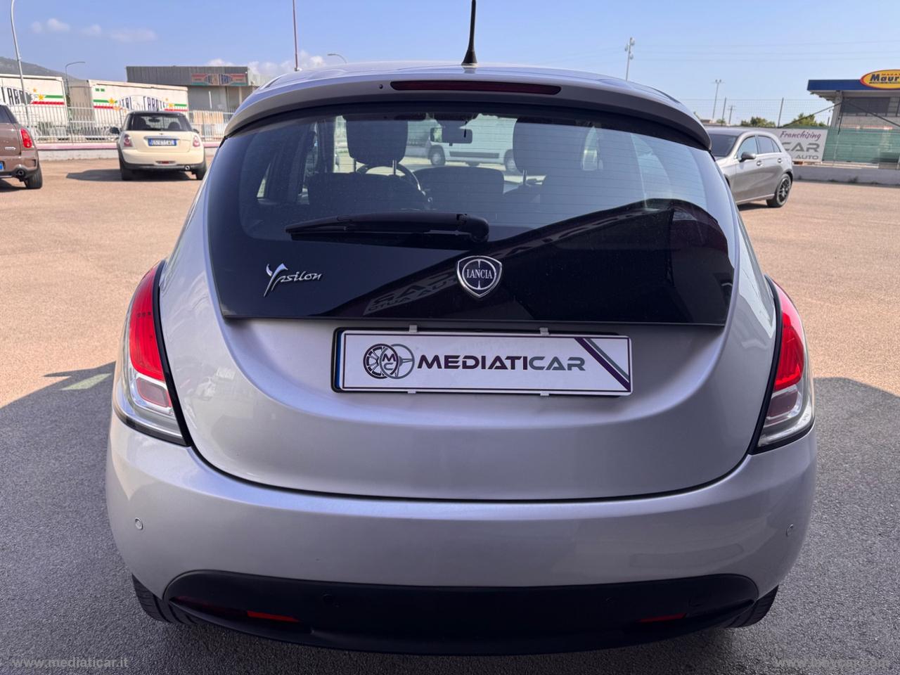 LANCIA Ypsilon 1.2 69 CV 5p. GPL Ecochic Silver