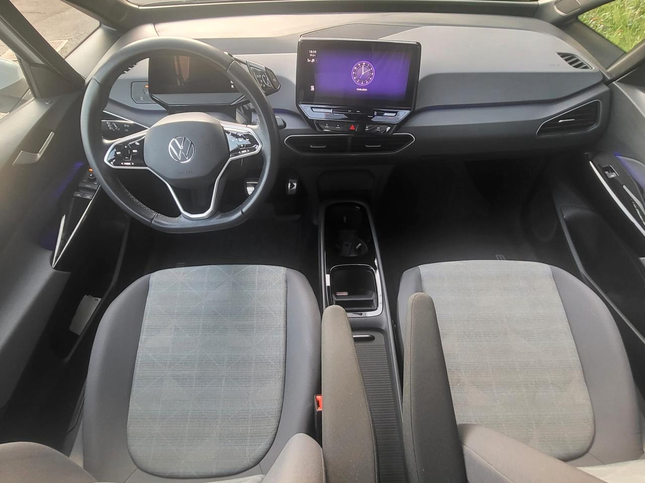 Volkswagen ID.3 ID.3 Life UNIPRO 27.000 KM