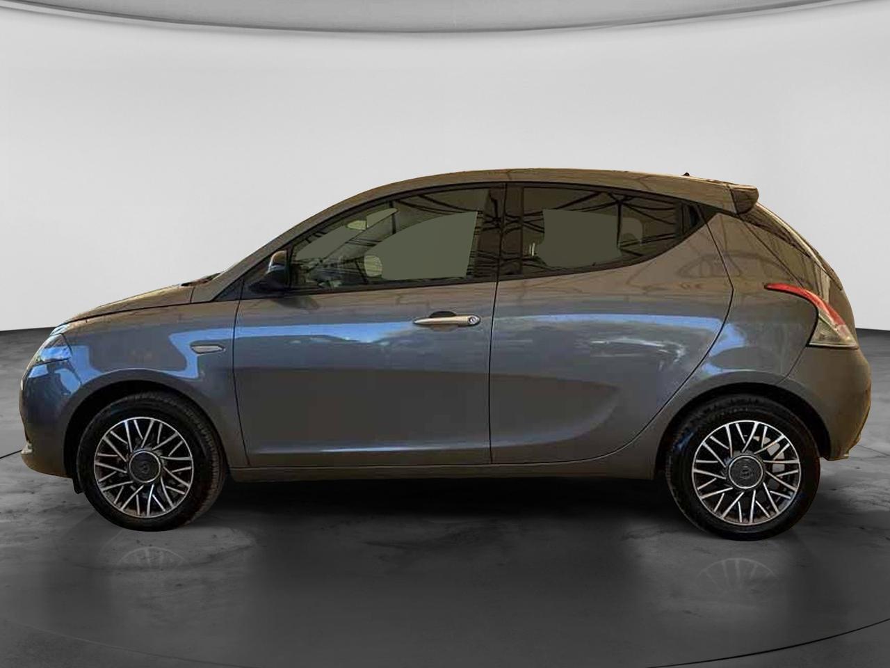 LANCIA Ypsilon III 2021 - Ypsilon 1.0 firefly hybrid Gold Plus s&s 70cv 5p.ti