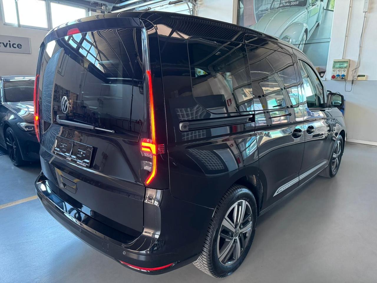 Volkswagen Caddy 2.0 TDI 122 CV DSG Style