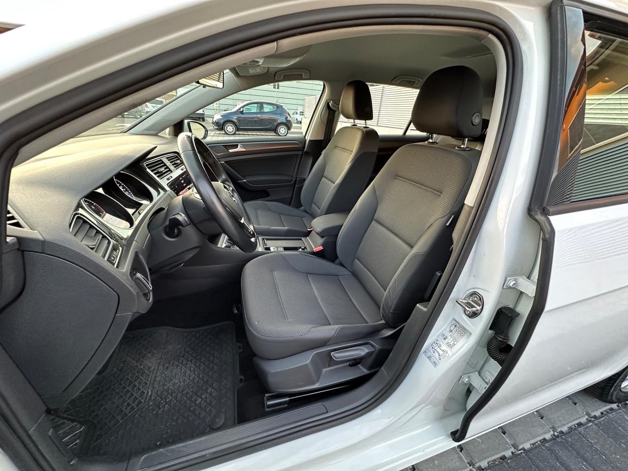 Volkswagen Golf 1.5 TGI DSG 5p. Business BlueMotion Technology METANO