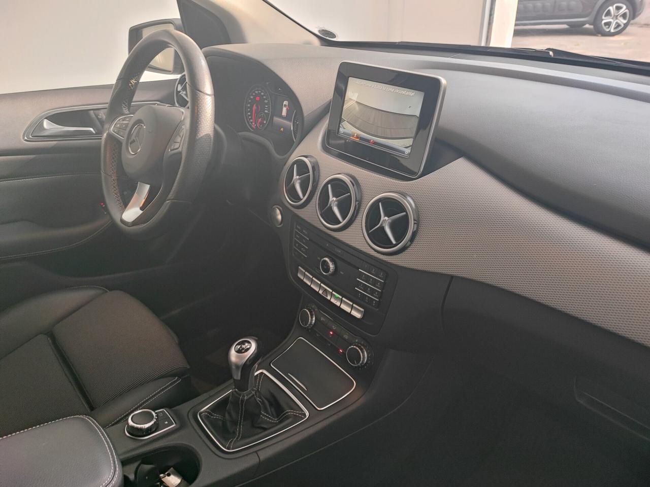 Mercedes-benz B 180 d Premium