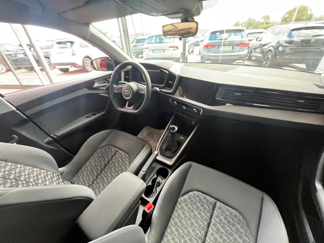 Audi A1 SPB 30 TFSI Identity Black S-Tronic