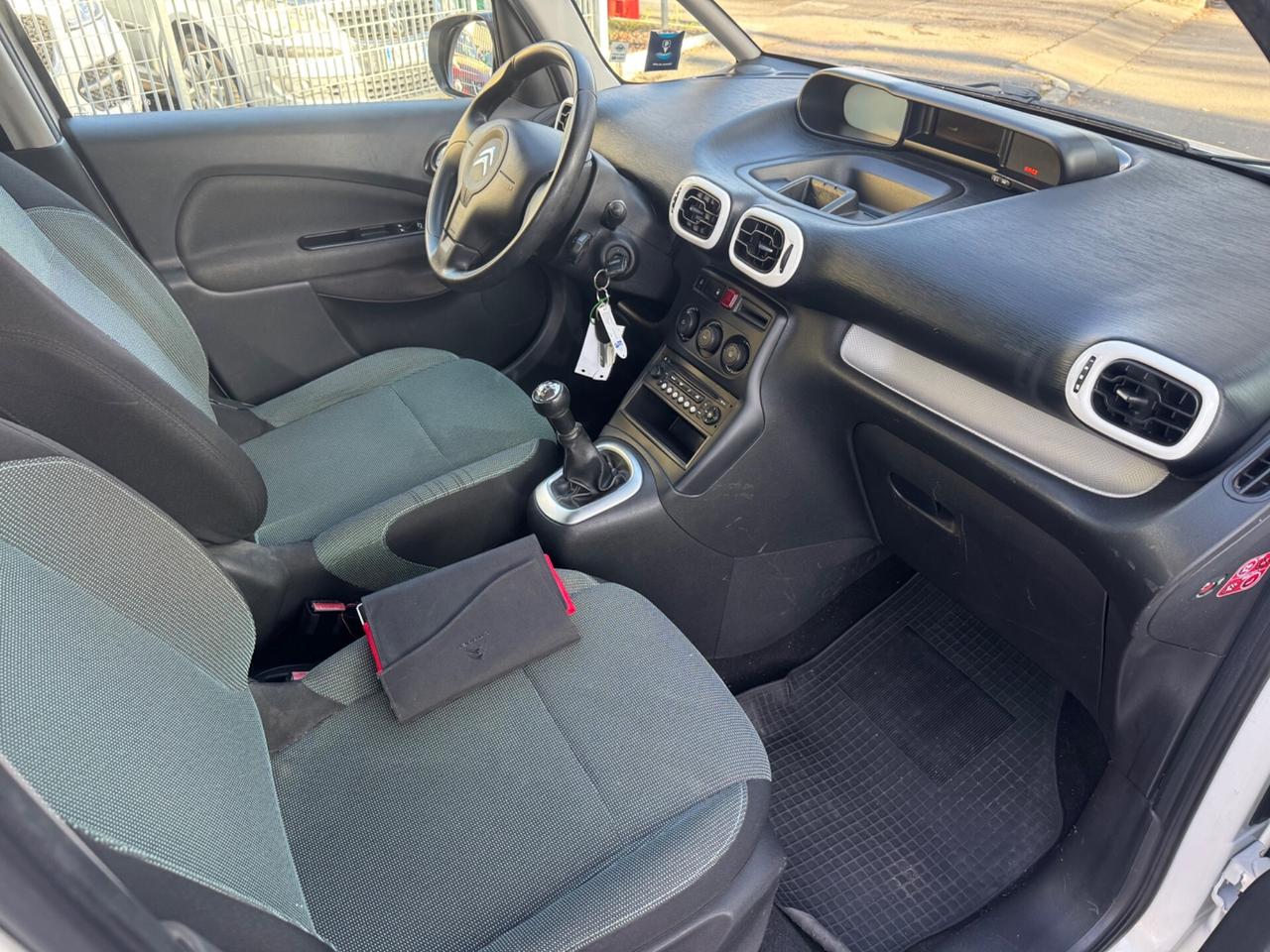 Citroen C3 Picasso 1.6 HDi neopaten garanzia 12 mesi