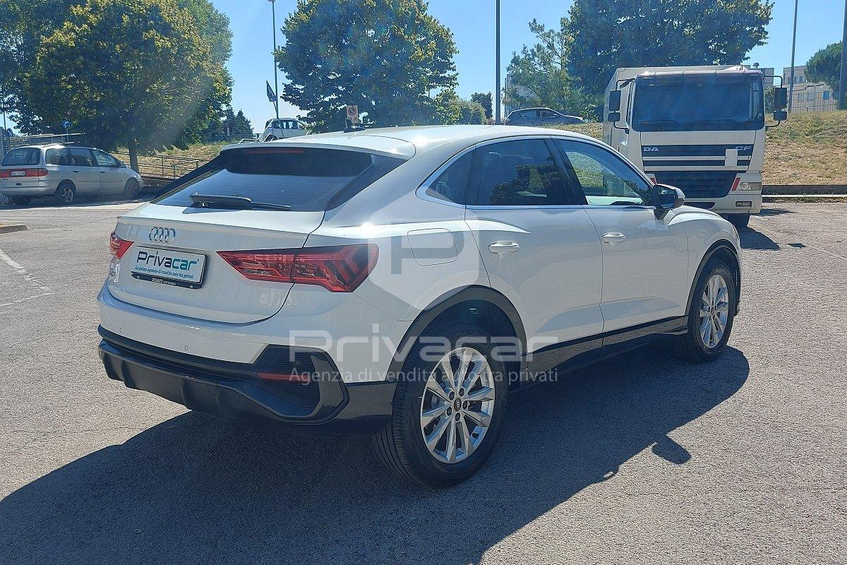AUDI Q3 SPB 45 TFSI e S tronic Business Plus