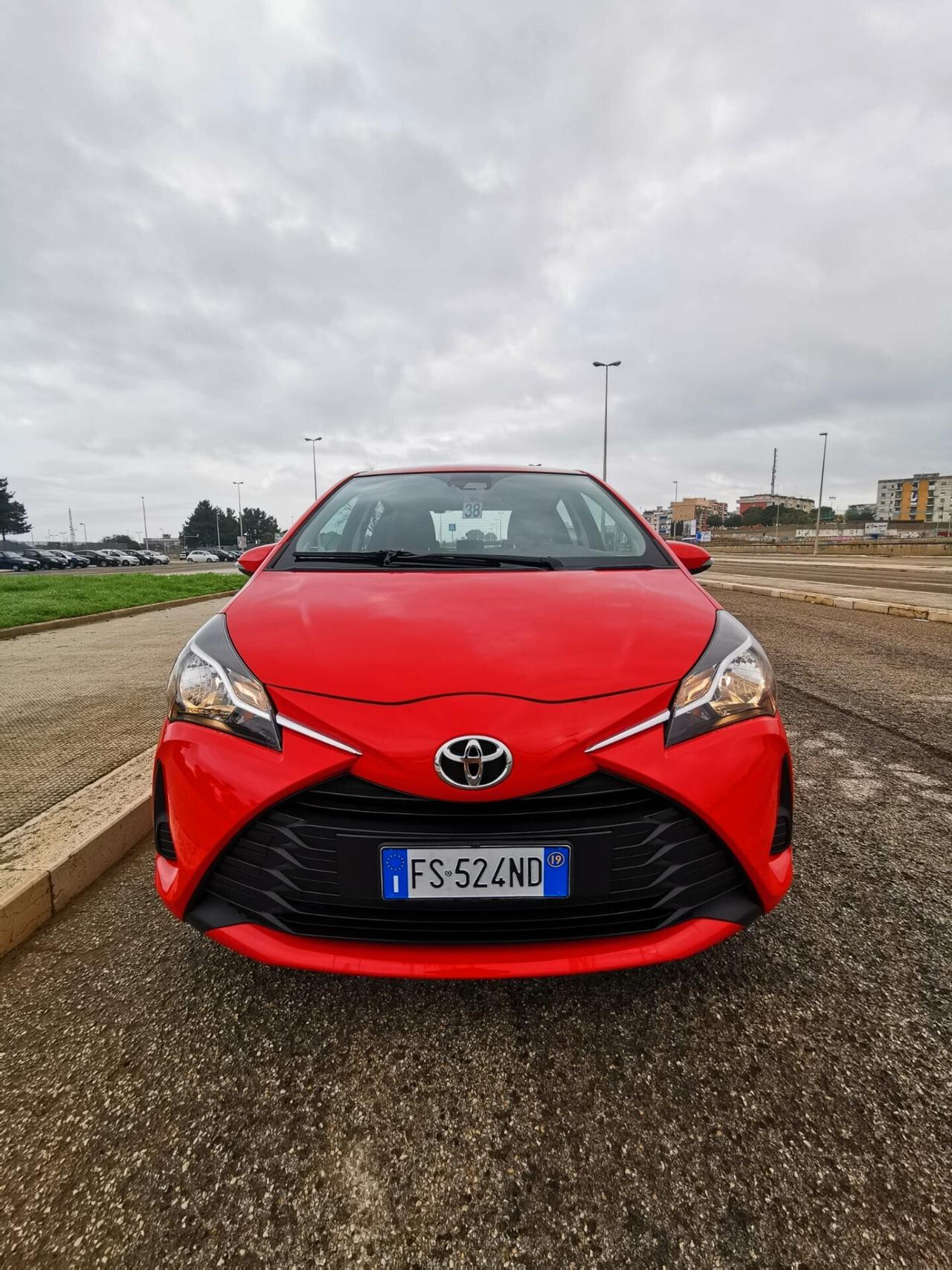 Toyota Yaris 1.0 72 CV 5 porte Active - 2019