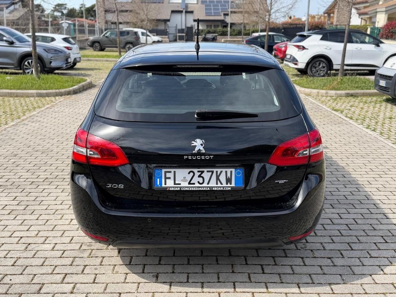 Peugeot 308 BlueHDi 120CV Business *MINIRATE*