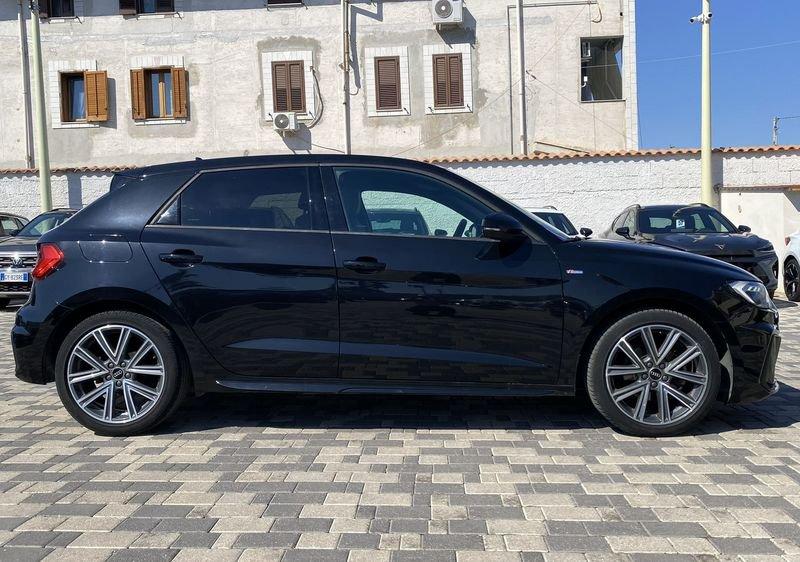 Audi A1 SPB S Line interno ed esterno 1.0 TFSI 110CV S-Tronic quattro 30