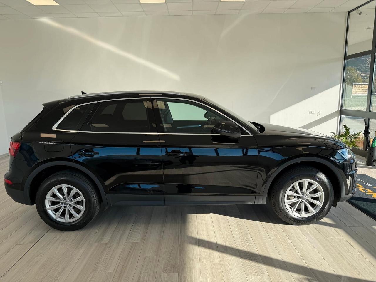 Audi Q5 2.0 TDI quattro S tronic Business