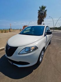 Lancia Ypsilon 1.3 MJT 16V 95 CV 5P. Gold - 2015