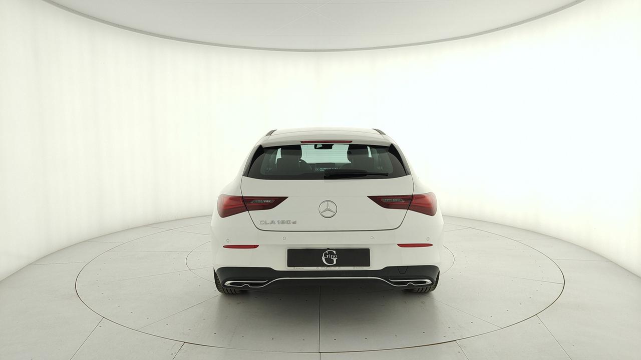 Mercedes-Benz CLA Shooting Brake 180 d Progressive Advanced auto