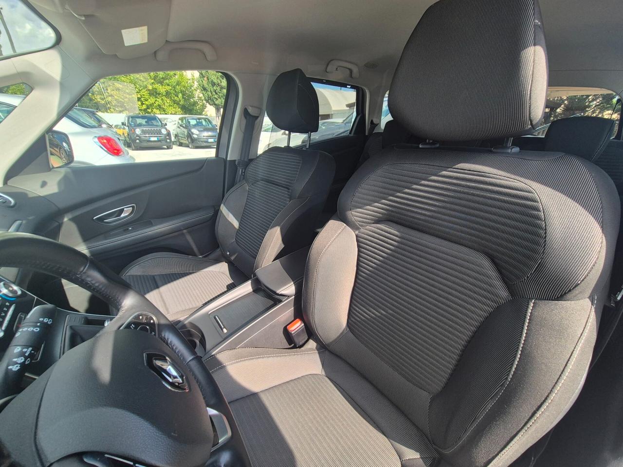 Renault Scenic Blue dCi 150 CV Sport Edition2