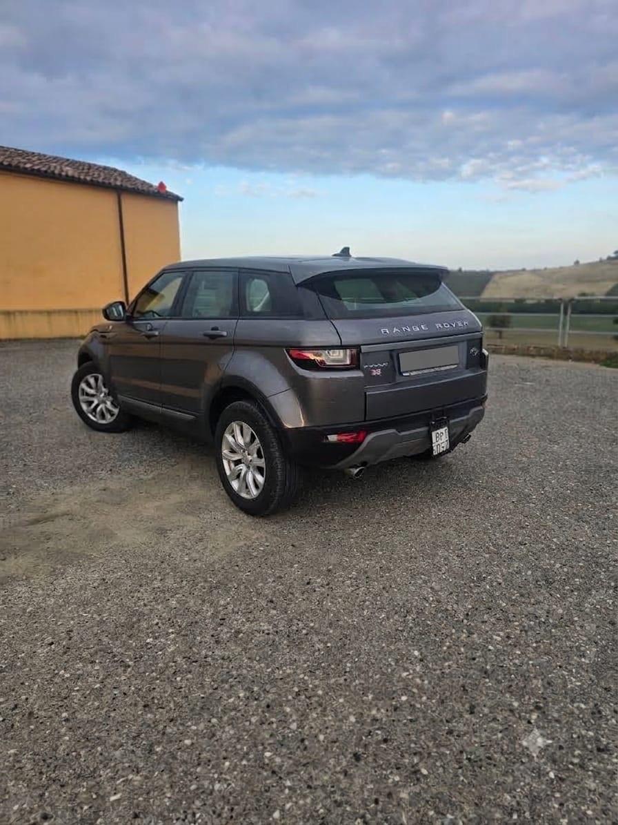 LAND ROVER RANGE ROVER EVOQUE 2.0 TD4 SE 150 CV AUTOMATICA – 55.390 KM CERTIFICATI