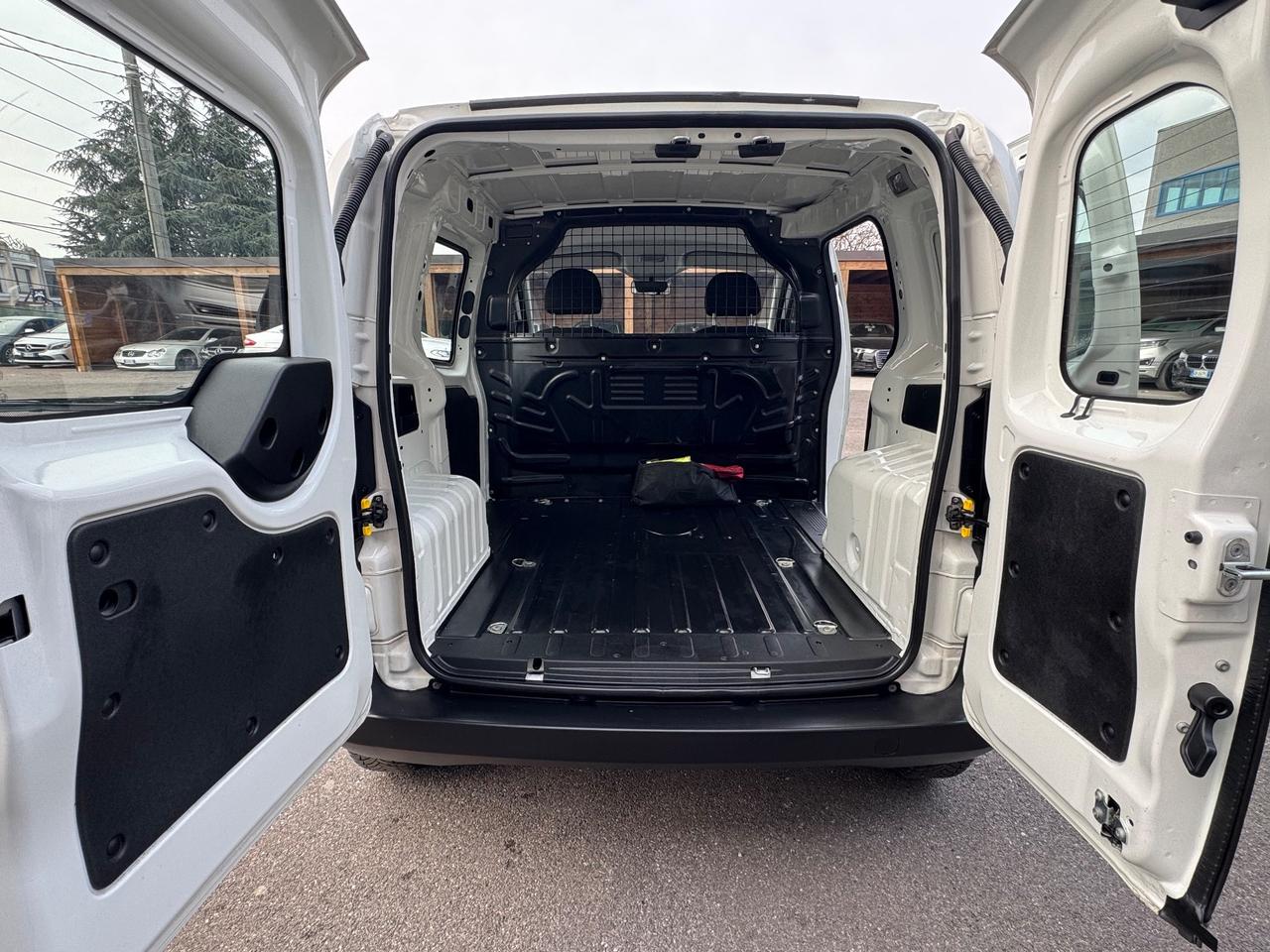 Fiat Fiorino 1.3 MJT 95CV Cargo SX