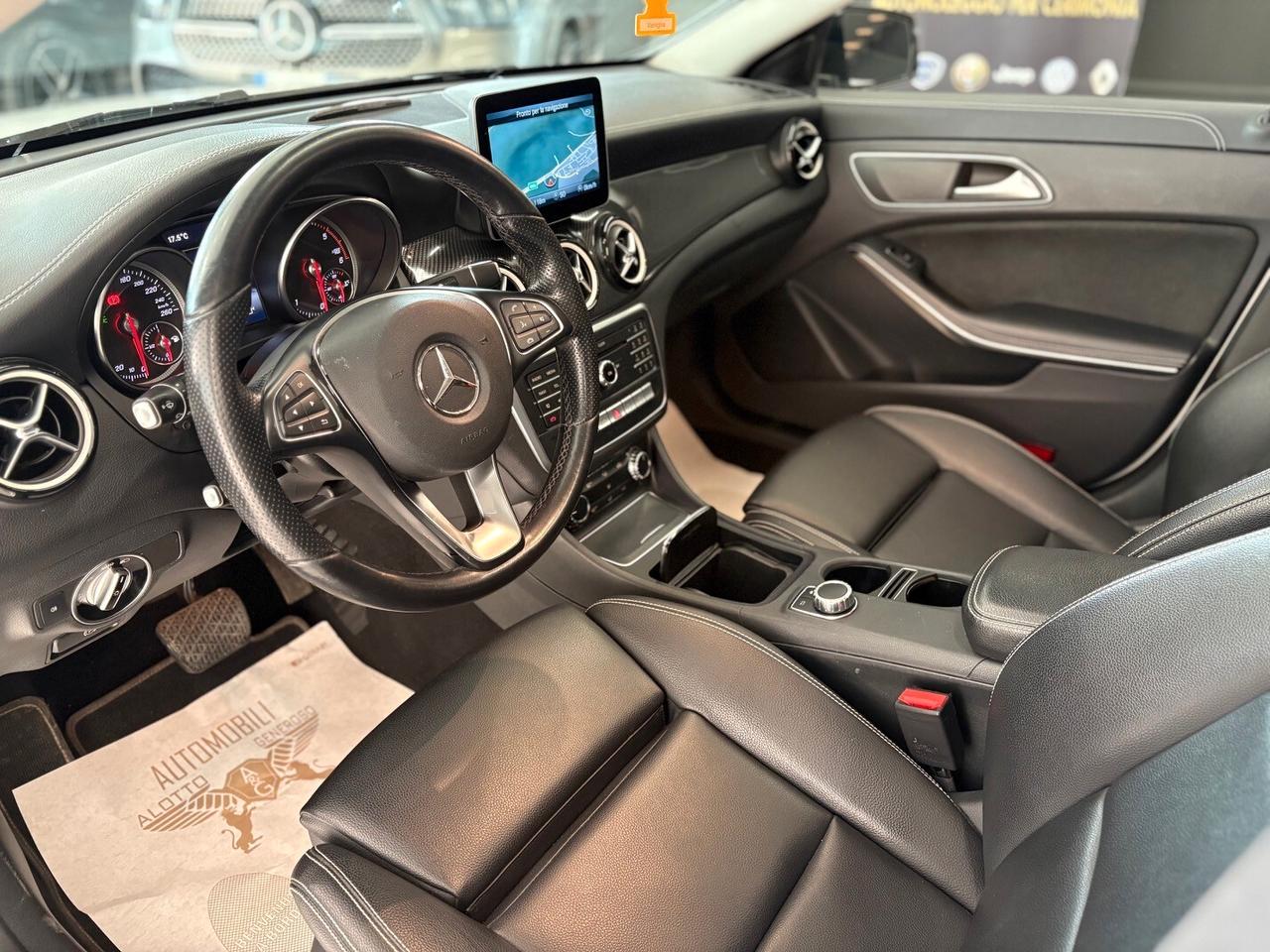 Mercedes-benz CLA 200 d 4Matic Automatic Premium (EDITION)