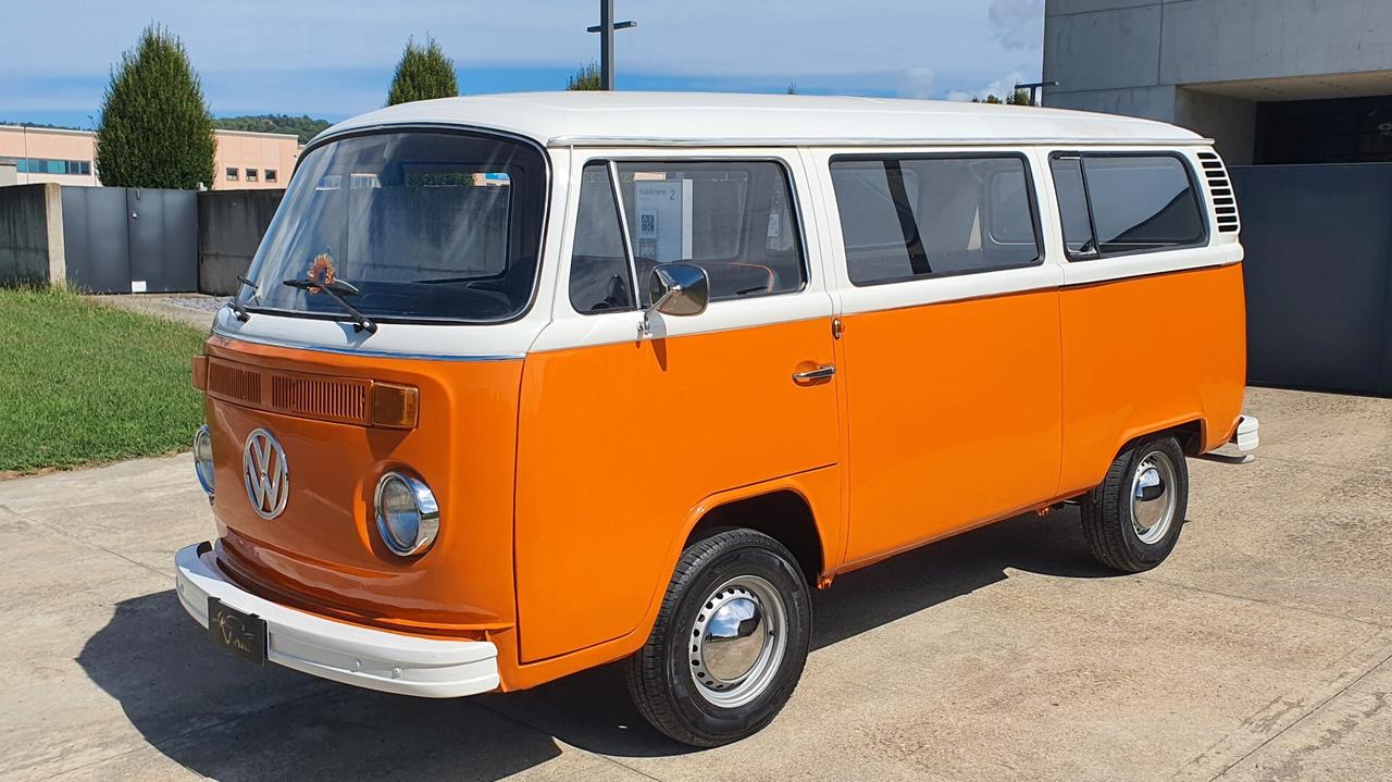 Volkswagen T2 (9 Posti)