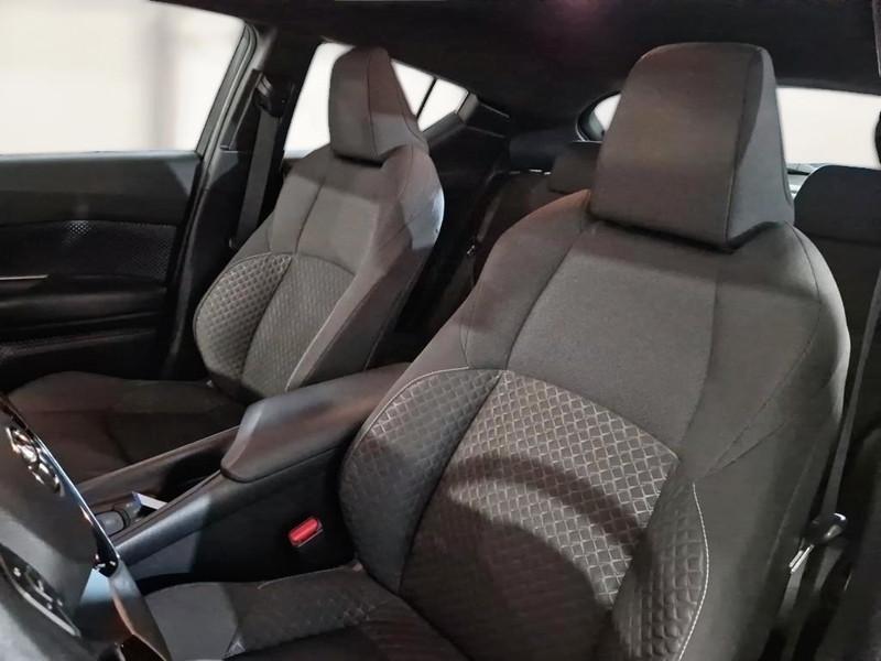 TOYOTA C-HR 1.8H 98CV E-CVT Business