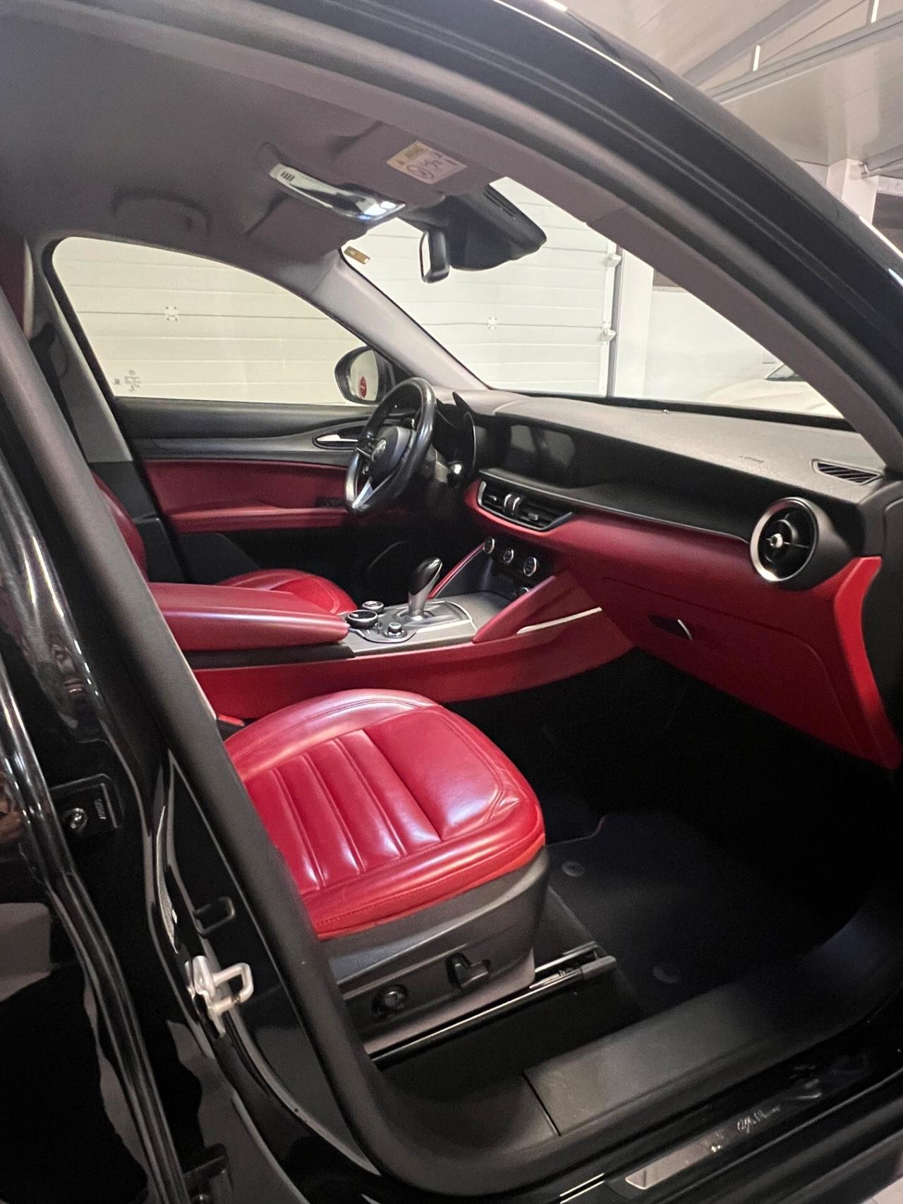 Alfa Romeo Stelvio 2.2 Turbodiesel 180 CV AT8 Q4 Super