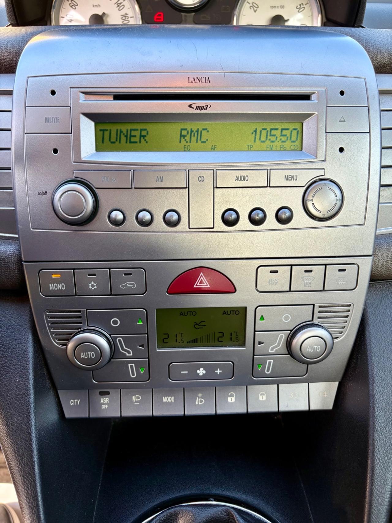 Lancia Ypsilon 1.4 Ecochic GPL