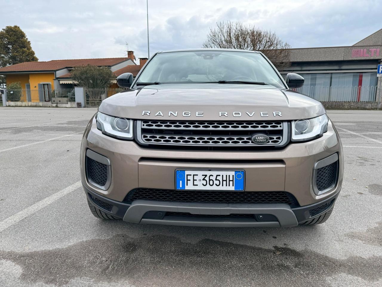Land Rover Range Evoque 2.0 TD4 180 CV 5p. Pure