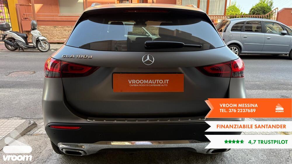 MERCEDES GLA (H247) GLA 180 d Automati...