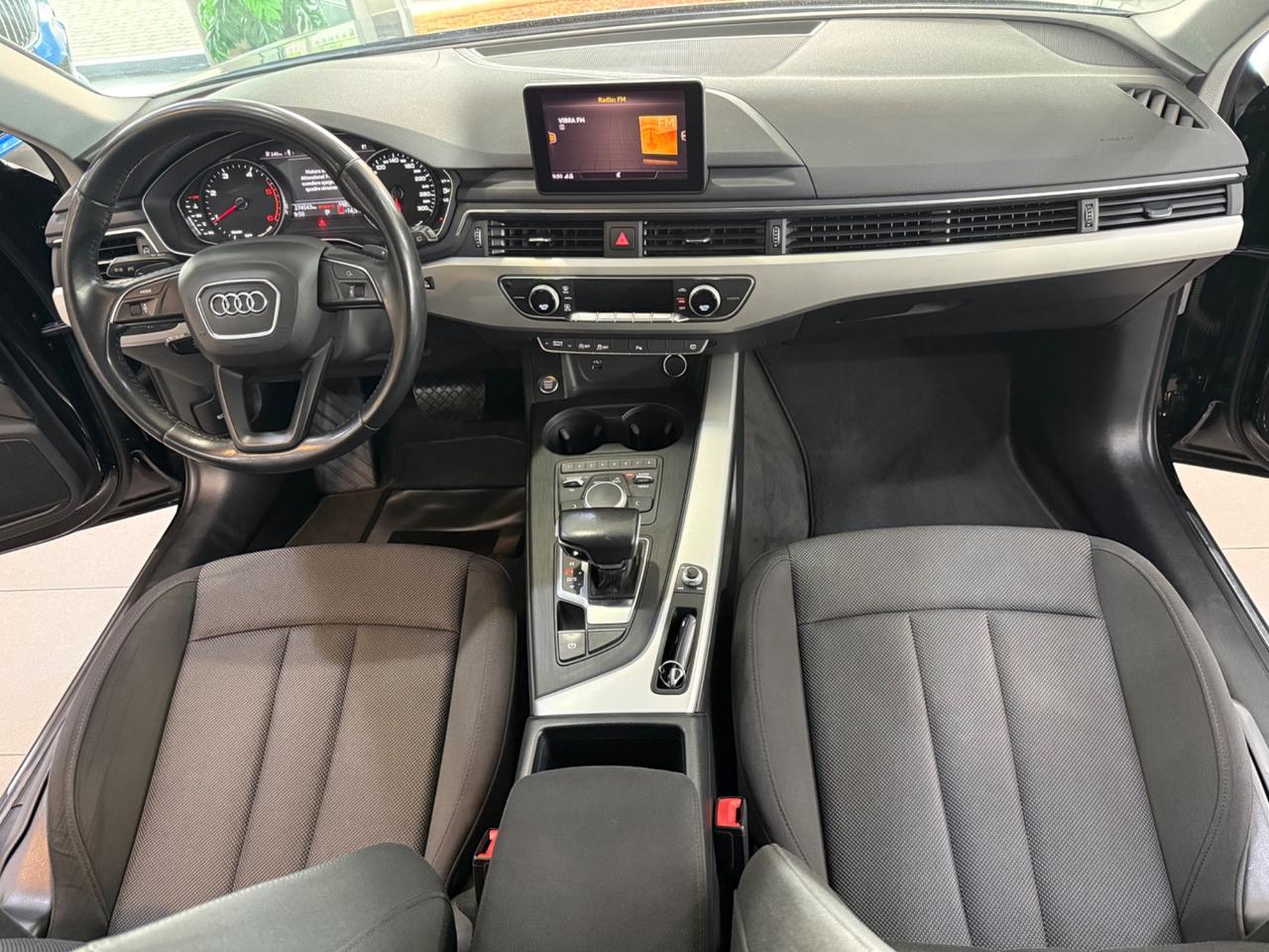 Audi A4 Avant 30 TDI S tronic Sport