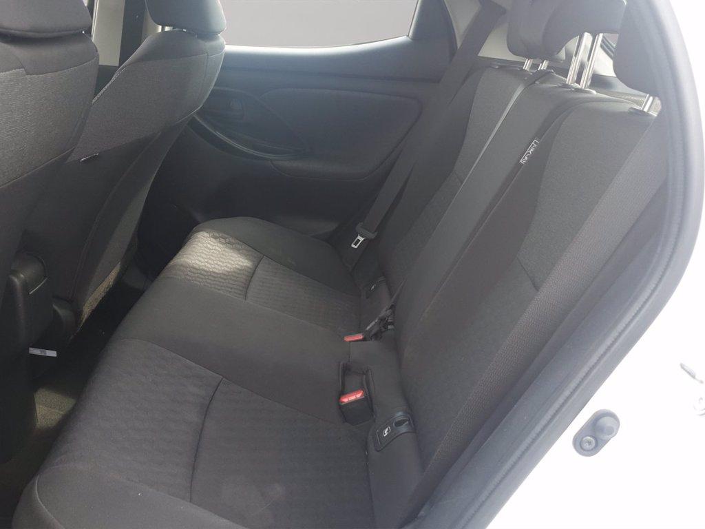 TOYOTA Yaris 1.5h trend del 2022