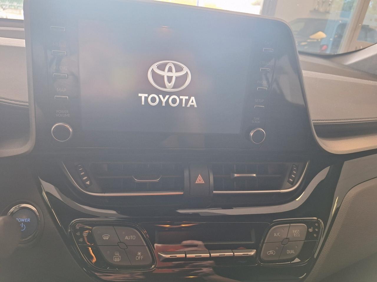 Toyota C-HR 1.8 Hybrid E-CVT Business