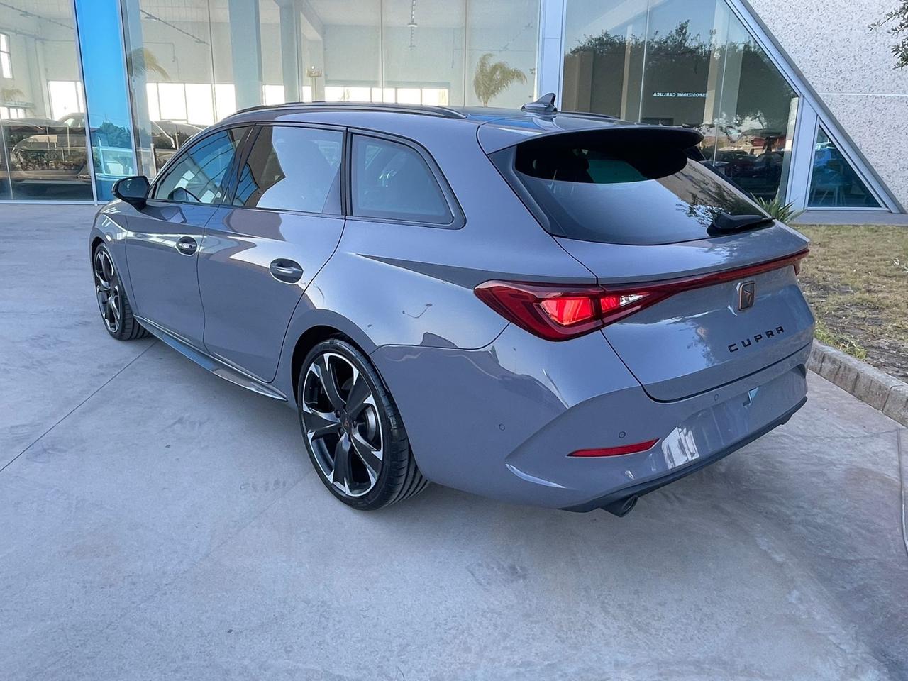 CUPRA Leon tsi 245cv dsg possibilità noleggio no scoring