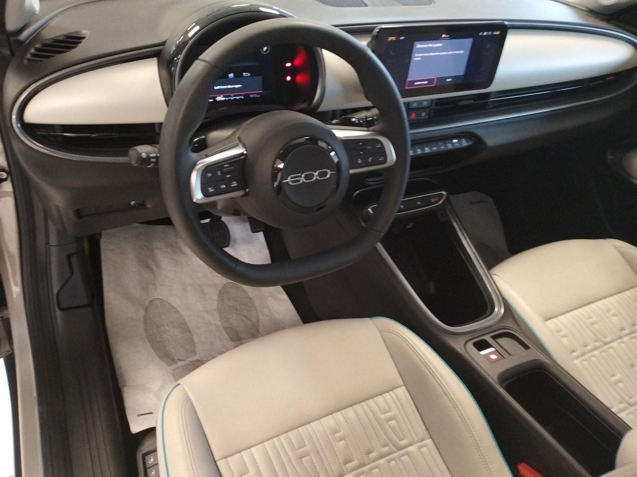 Fiat 600 1.2 hybrid La Prima 110cv * AUTOMATICA * 2025 *